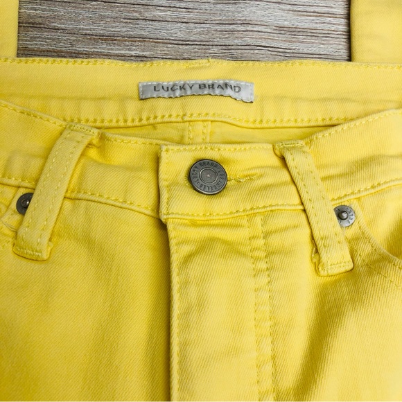 Lucky Brand Yellow Ava Mid Rise Crop - Picture 10 of 16